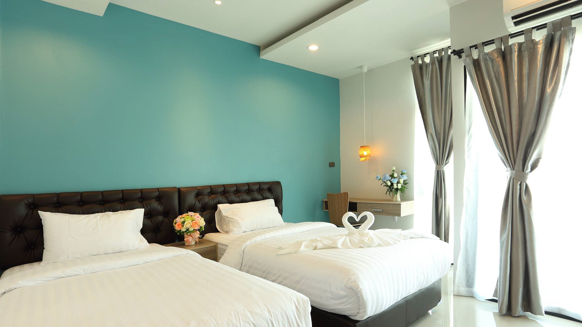 Standard Twin Bed Room