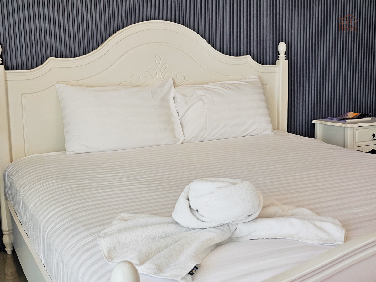 Suite Double Bed Room type B