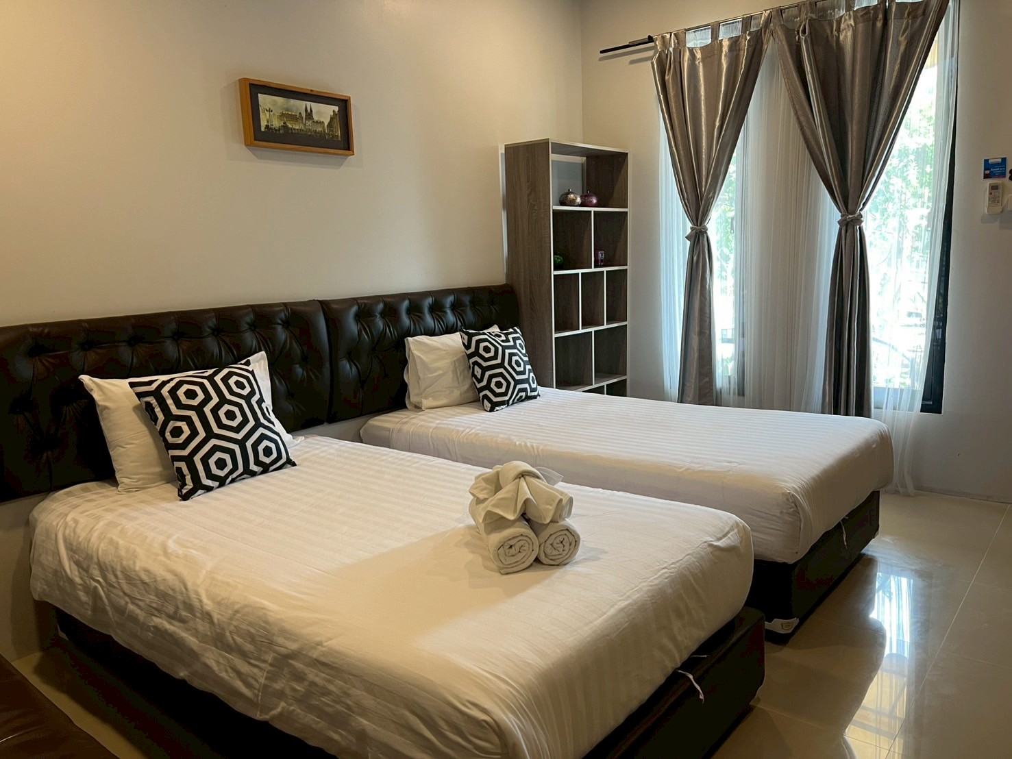 Superior Twin Bed Room